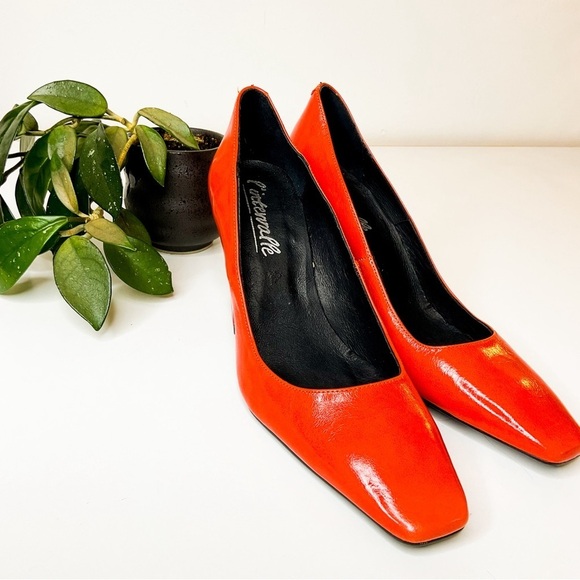 L’INTERVALLE Red Leather Glossy Platform Heels - Picture 3 of 12